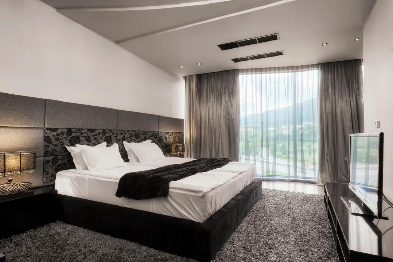 Hotel Emirates Sofie Exteriér fotografie