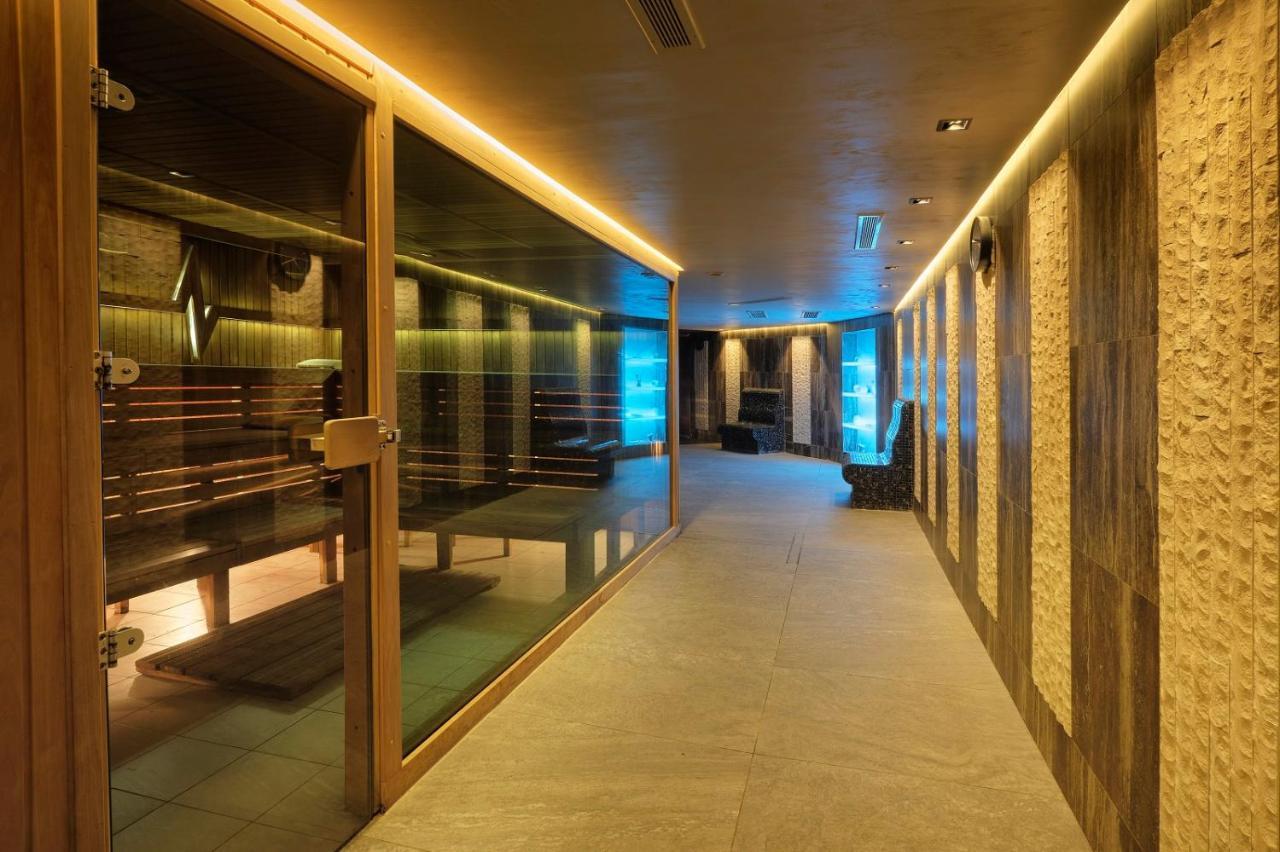 Hotel Emirates Sofie Exteriér fotografie